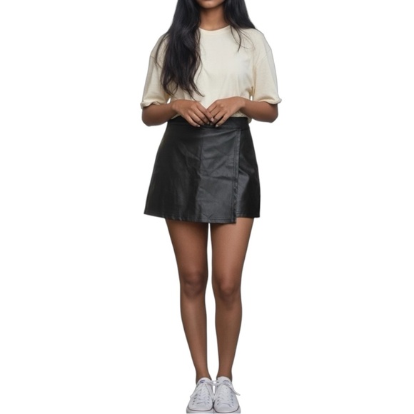 Fashion Nova Maddie Coated Mini Skort, Stretch, High Waisted, Black, Size Large - Picture 1 of 13